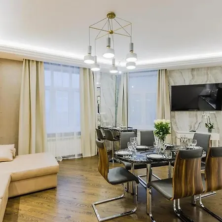 Deluxe 2-bedroom *